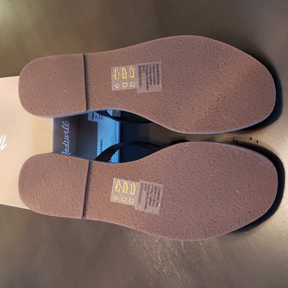 The Boardwalk Thong Sandal - Picture 2 of 3